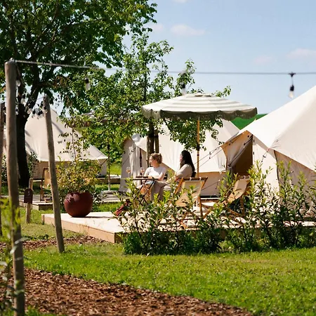 Luxe tent Hoeve De Binnenplaets - Glamping Tent Met Hottub Schimmert